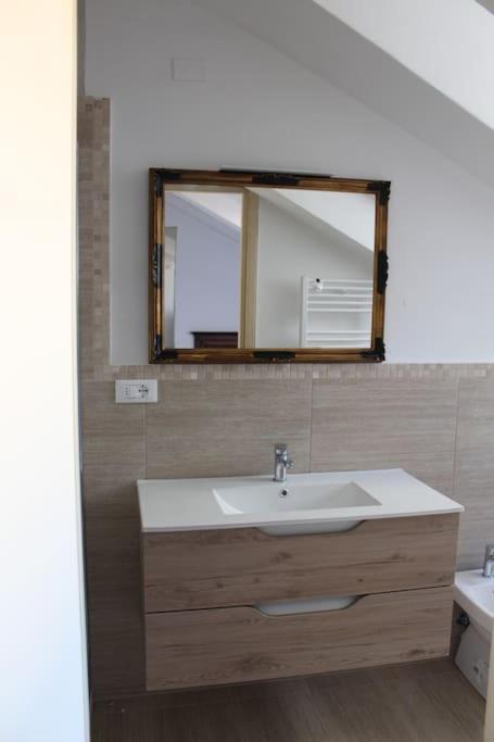 Apartamento Fil-Rouge - Elegante E Tranquilla Vista In Centro Turín Exterior foto